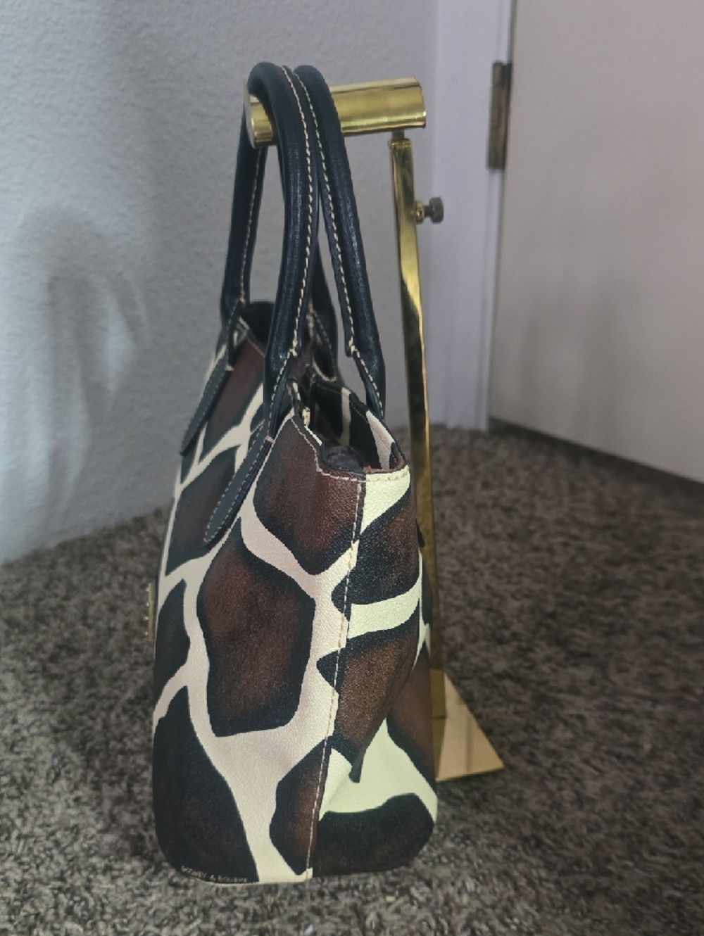 Dooney & Bourke Brown & Cream Giraffe-Pattern Medium Tote (EUC)✨️🤎🤍🦒✨️ - Picture 6 of 15